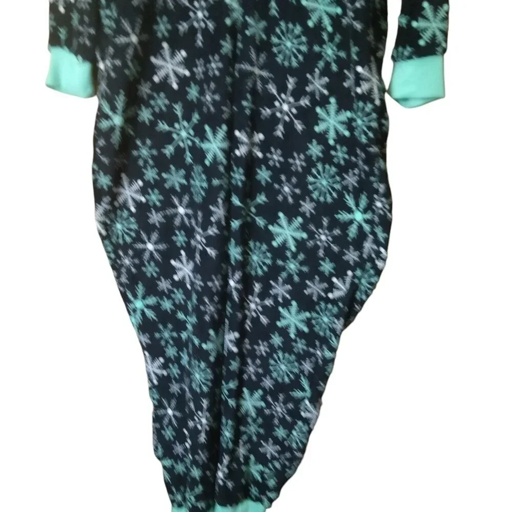 BODY CANDY WOMEN'S LARGE ONE PIECE HOODED PLUSH PAJAMAS SNOWFLAKES ZIP UP